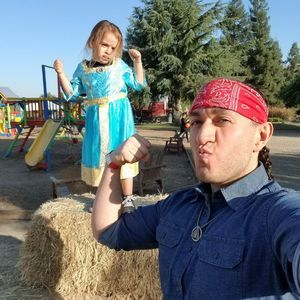 Meet your Posher, Jorge ivan